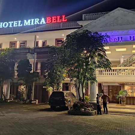 Mirabell Hotel & Convention Hall Malang Zewnętrze zdjęcie