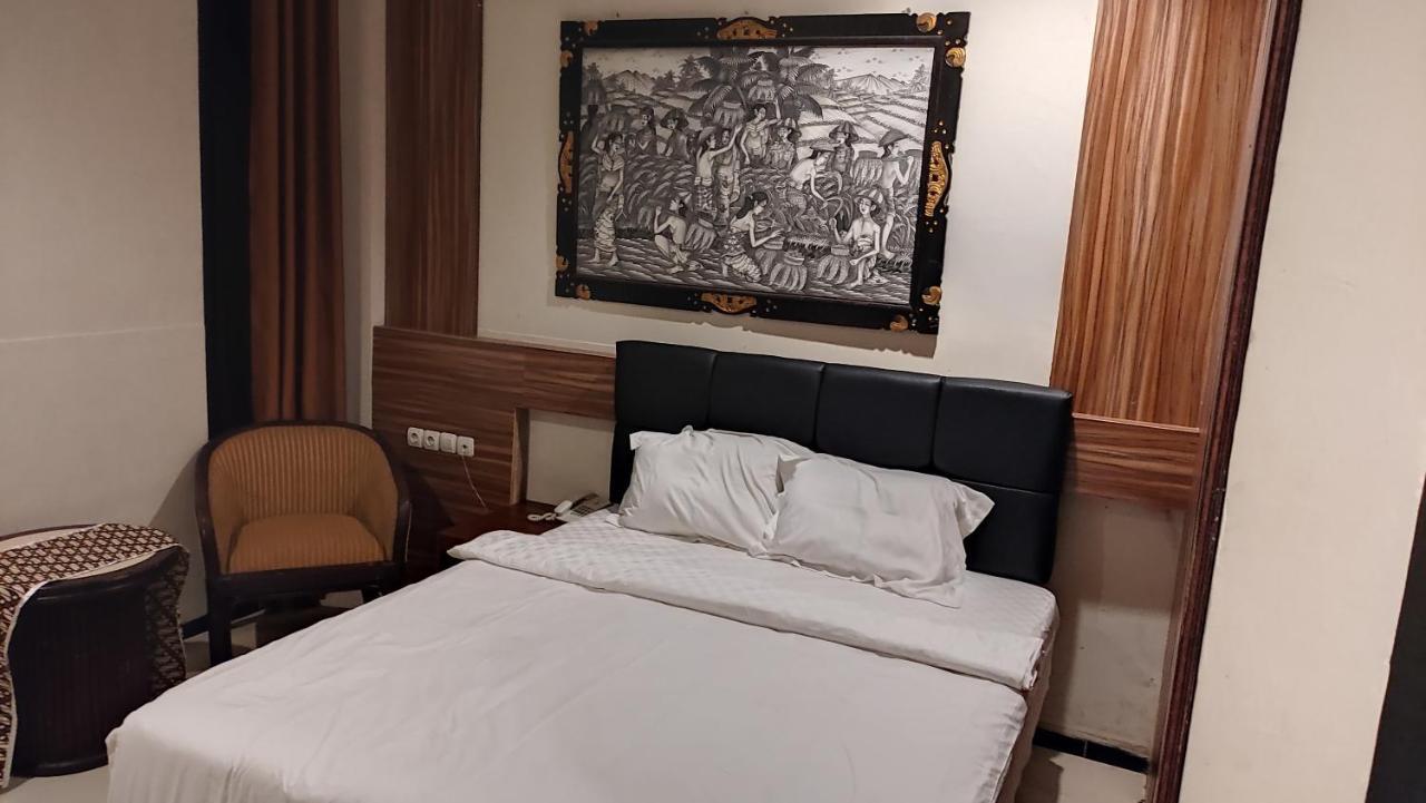 Mirabell Hotel & Convention Hall Malang Zewnętrze zdjęcie