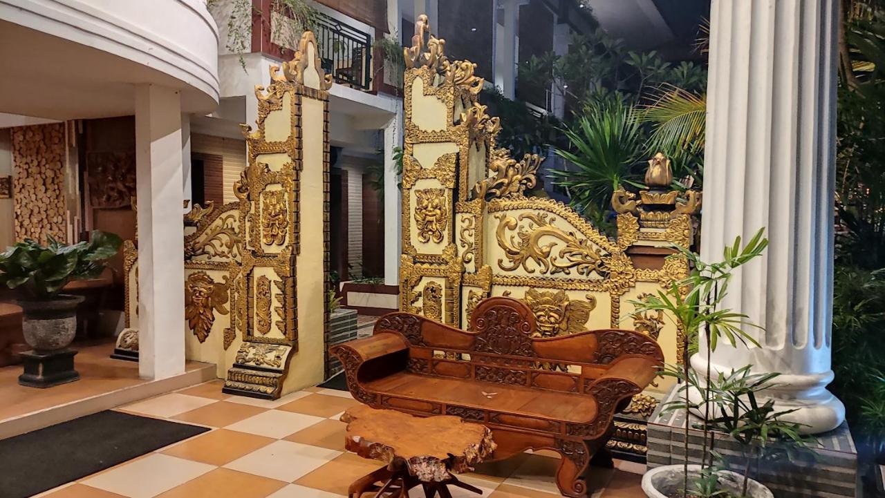 Mirabell Hotel & Convention Hall Malang Zewnętrze zdjęcie