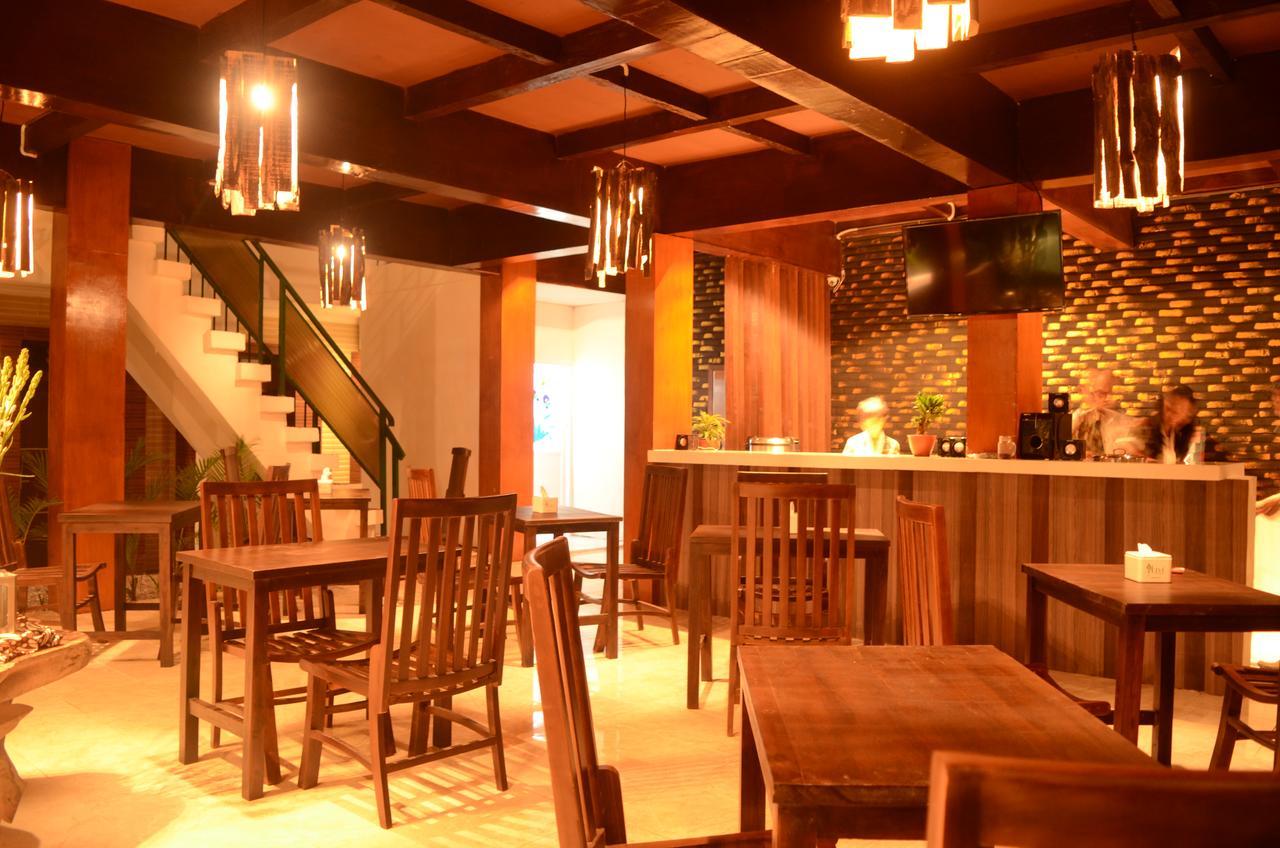 Mirabell Hotel & Convention Hall Malang Zewnętrze zdjęcie